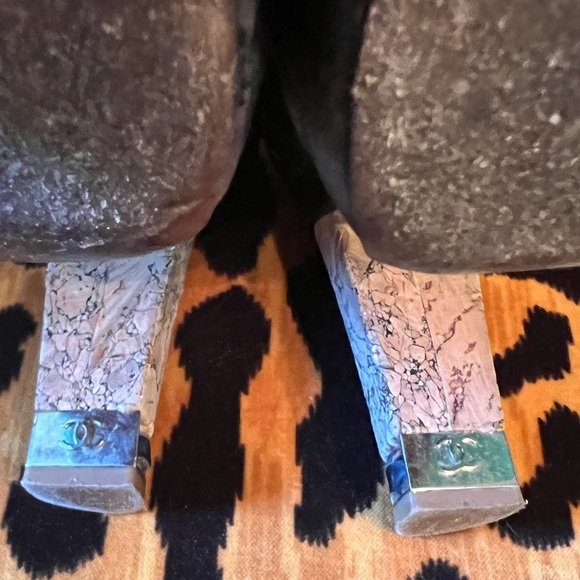 CHANEL OpenToe Black Leather Ankle Boots Mark Chain Cork Heel CC Size 38 - Picture 8 of 8